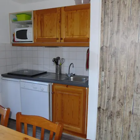 Cosy 2 P+cabine Pour 6, Proche Pistes Et Commerces, Vue Parc Vanoise - Fr-1-561-48 *